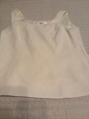 Jones Studio
tank